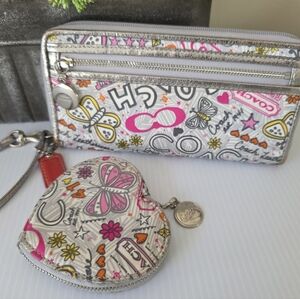 Coach Poppy Graffiti Butterfly Zip Around Wallet/ Heart Coin Purse Charm Y2K Set